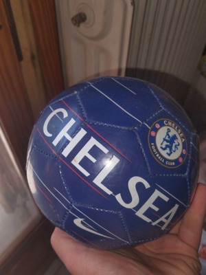 Mini Chelsea FC ball used, excellent condition