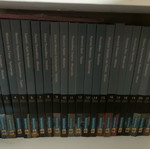 Encyclopedia 22 volumes with major museums