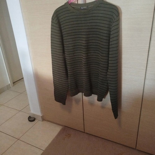 Street striped men's pullover medium like new, khaki