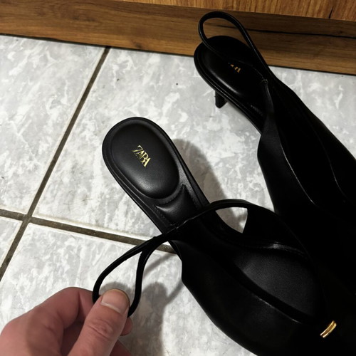 Zara black slingback pumps like new, size 40