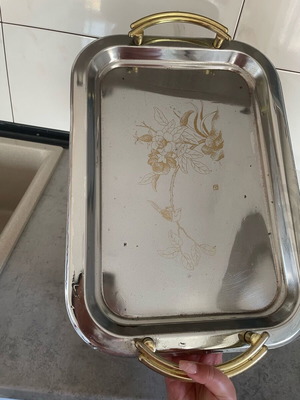 Винтидж поднос от неръждаема стомана със златни детайли и дръжки като нов