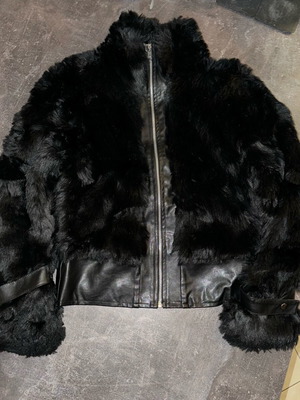Μπουφάν από συνθετική γούνα σαν καινούργιο, μαύρο