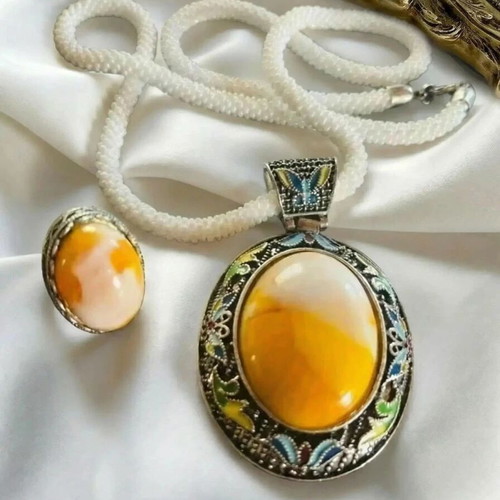 Vintage Faux Agate Pendant Necklace and Adjustable Ring Set new