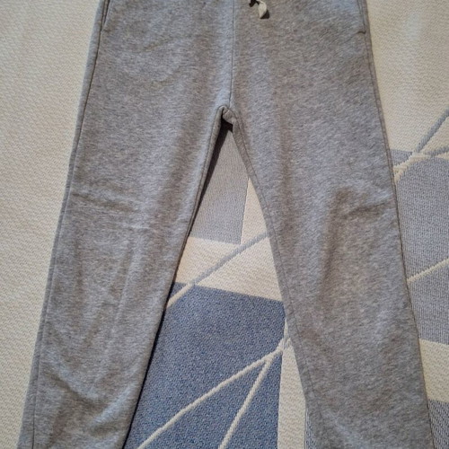H&M Kids' Sweatpants used, gray, size 6-7 years