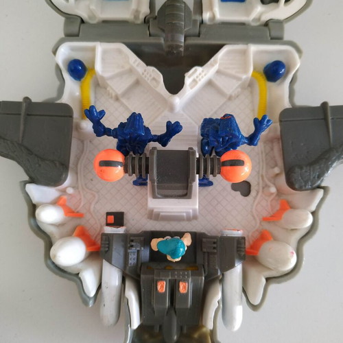 Mighty Max Terminates Wolfship 7 toy used, complete