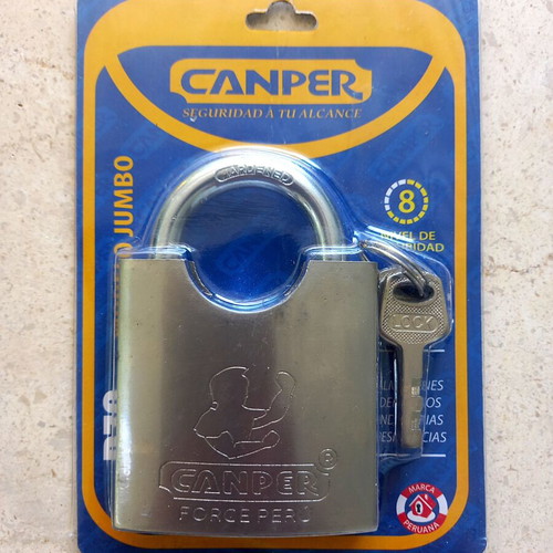 Canper heavy-duty horseshoe padlock with semi-closed shackle and four keys