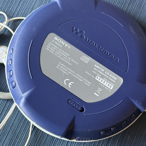 Sony D-NE004 CD Walkman new, portable MP3 player