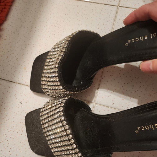 Ideal Shoes black sandals with rhinestones new, size 39