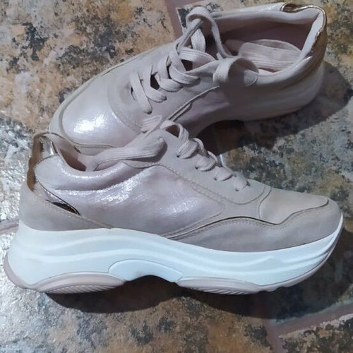 Women's pink athletic shoes new size 39