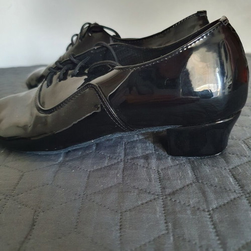 Latin dance shoes for boys size 36 like new, black patent, 2cm heel