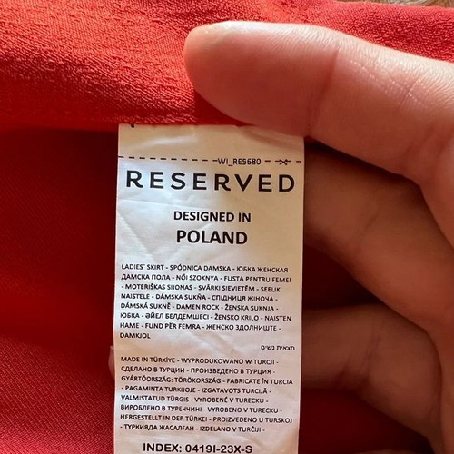 Reserved coral wrap skirt like new, size S 36 8