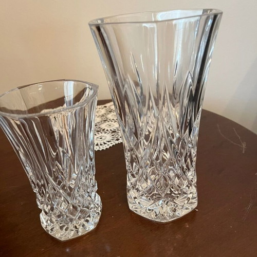 Crystal vase set of 2 like new with intricate carving