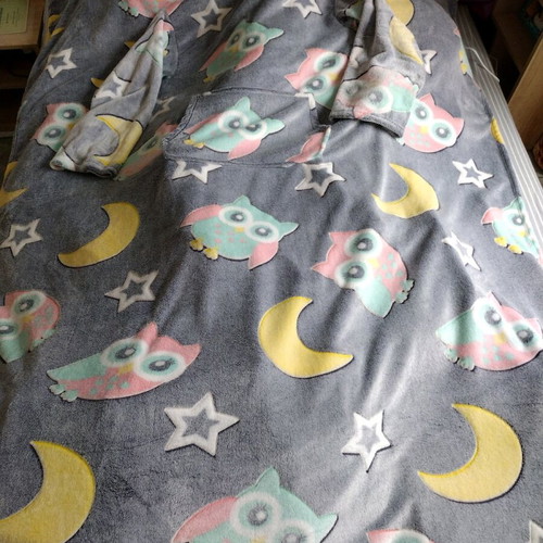 Fleece blanket with sleeves and pocket like new, owl and star design