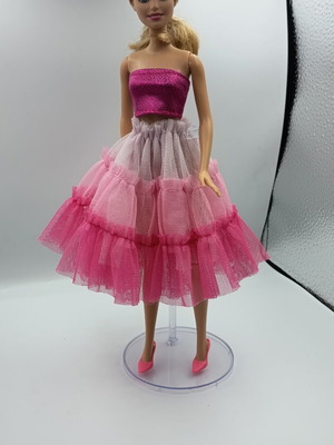 Doll clothes set like new, skirt blouse and shoes