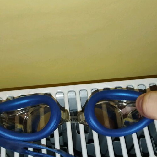 Swimming cap with goggles new