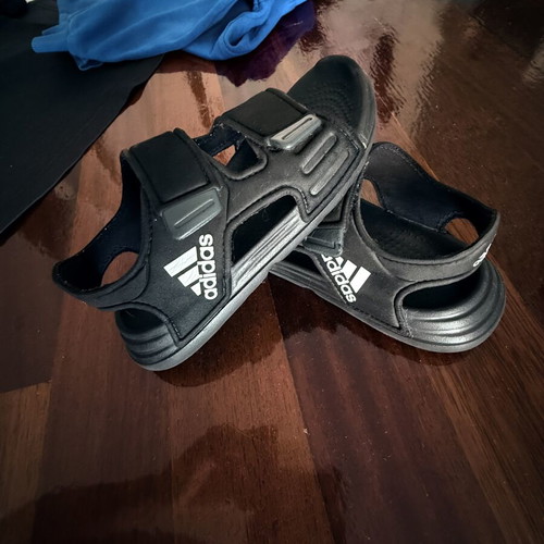 Adidas boys' set used, pack of 30, size 4-5 years, sandals 27