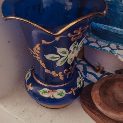 Art glass vase hand-painted from Russia like new