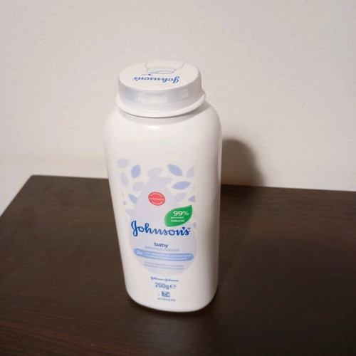 Mederma scar creams and Johnson baby powder new, gift set