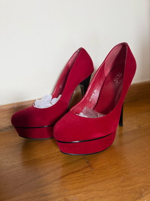 Red suede SDS pumps used, size 39, 14cm heel