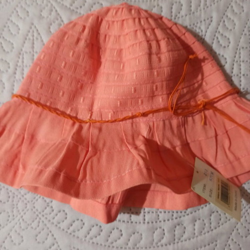 Women's hat new, size M, orange