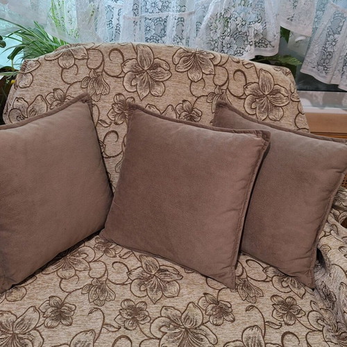 Decorative pillows new, set of 3, beige 35x35 cm