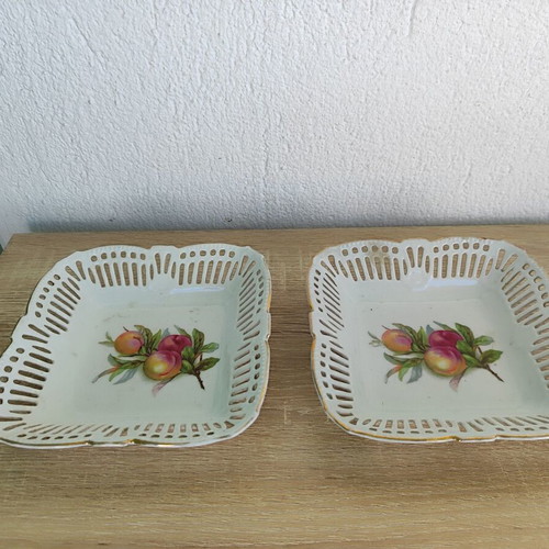 Set of 2 vintage porcelain dishes used
