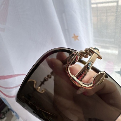 Gucci GG 2771/S vintage sunglasses with metal chain details