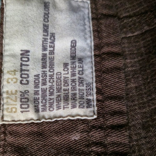 Ecko Unltd brown bermuda shorts like new, size 34