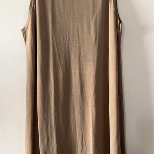 Zara dress new, size S, light brown with slight pull