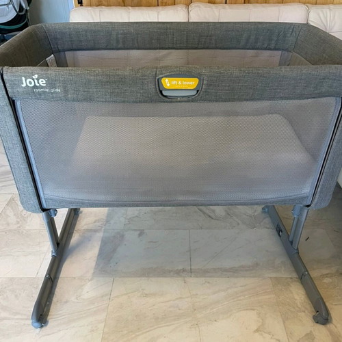 Joie baby cot like new with mattress
