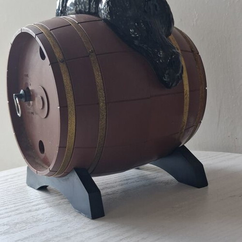 Molnija wind-up table clock with bear figure