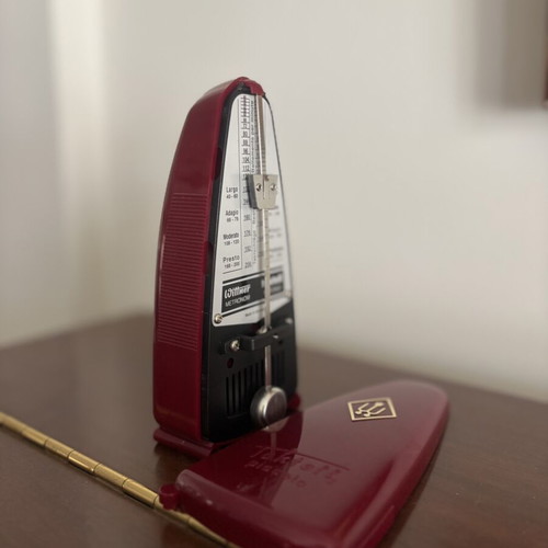 Wittner 834 mechanical metronome like new, burgundy