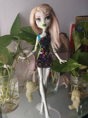 Monster High Frankie Roller Maze κούκλα μεταχειρισμένη με σπασμένο πόδι