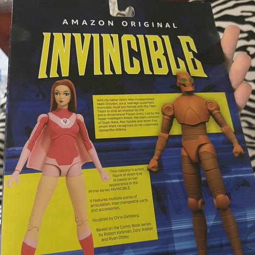 Atom Eve figure Diamond Select Invincible like new
