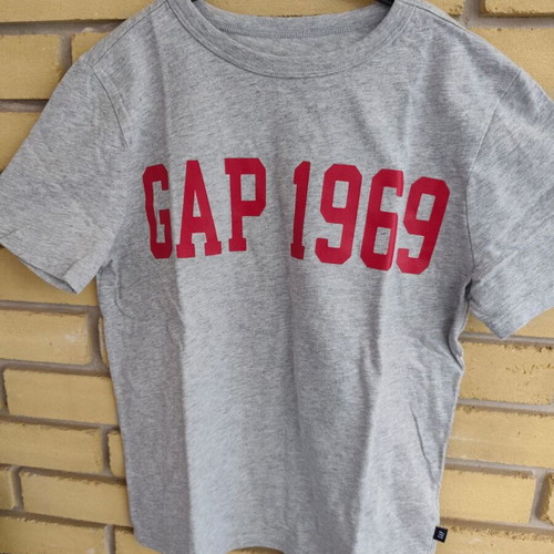 Gap T-shirts for boys 8-9 years like new, pack of 3