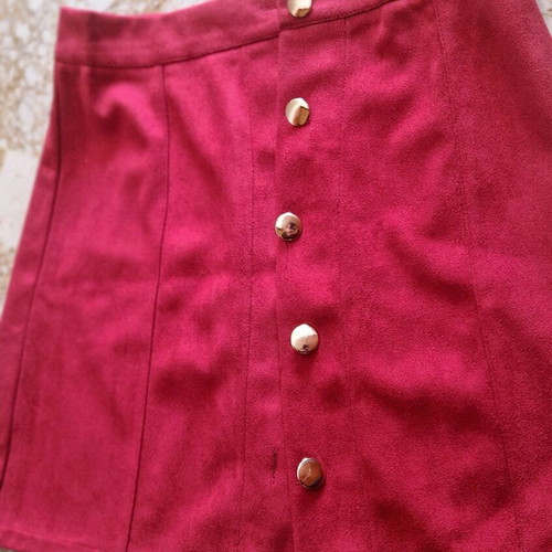 Suede mini skirt with buttons like new, size S