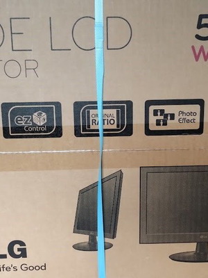 LG Flatron W2240S 22" Full HD Monitor new