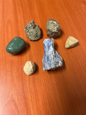 Σετ 6 μεταχειρισμένων πετρωμάτων διαφόρων τύπων