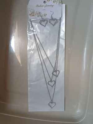 Silver heart necklace and earrings set