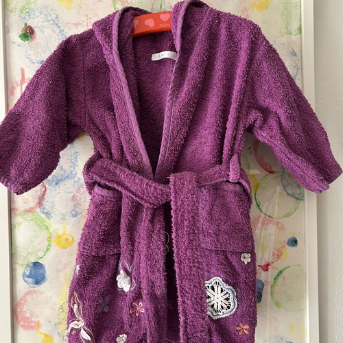 Zara Home purple bathrobe size 84-97 cm like new with embroidered details