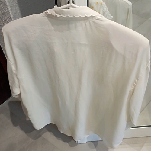 Women's blouse used, long silk with embroidery, size L