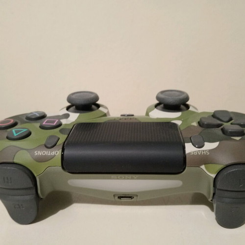 Sony PlayStation 4 PS4 DualShock wireless controller green camouflage like new