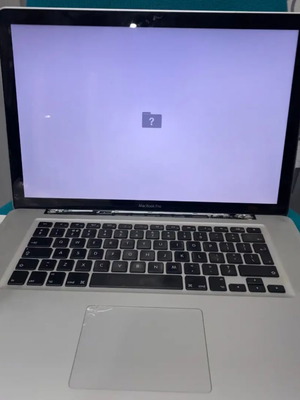 MacBook Pro 2011 15" laptop for parts or repair
