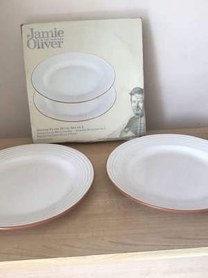 Jamie Oliver ceramic plates new set of 2