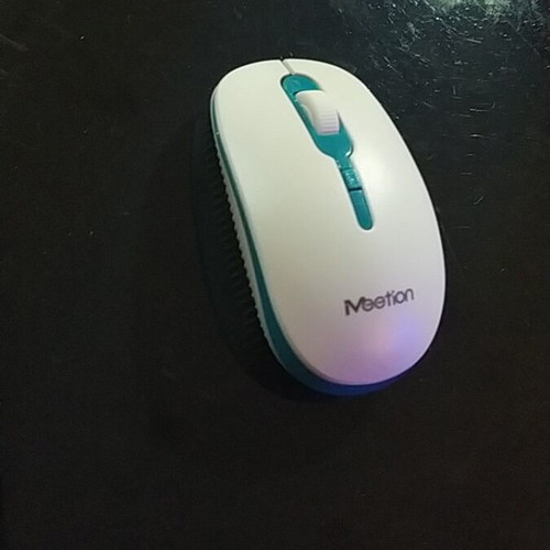 Meetion wireless mouse white blue like new
