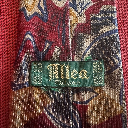 Altea Milano men's silk tie vintage like new, multicolored