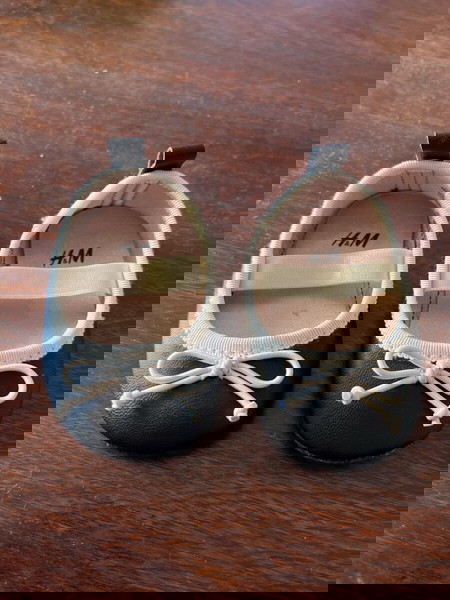 παπούτσια βρεφικά για κοριτσάκι H&M