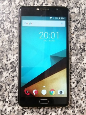 Vodafone Smart Ultra 7 2/16GB like new, premium design, Android 6
