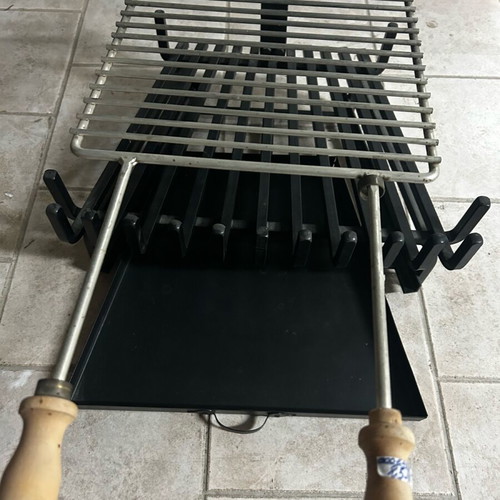Fireplace grate like new, two sizes
