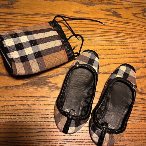 Burberry bedroom slippers like new, brown, size 36